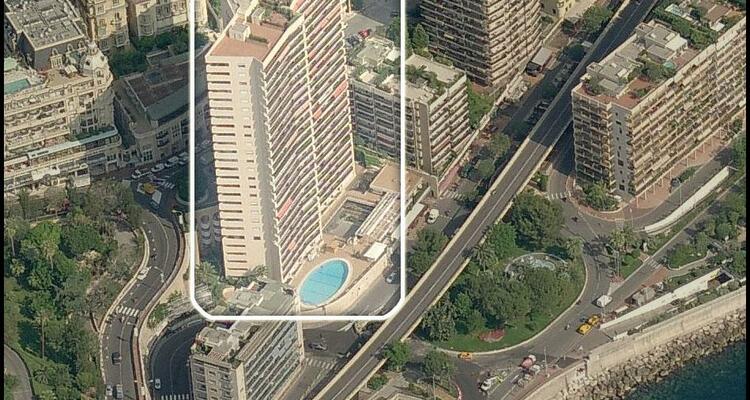 MIRABEAU : 2 ROOMS - TERRACE - SEA VIEW