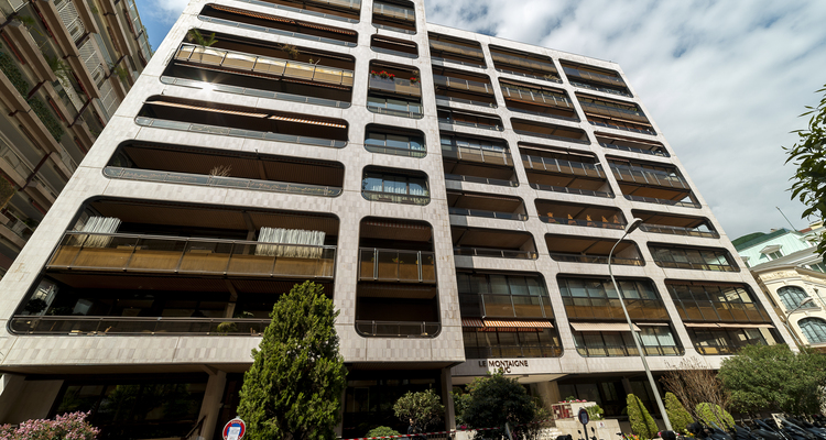 MONTAIGNE : PARKING FOR SALE