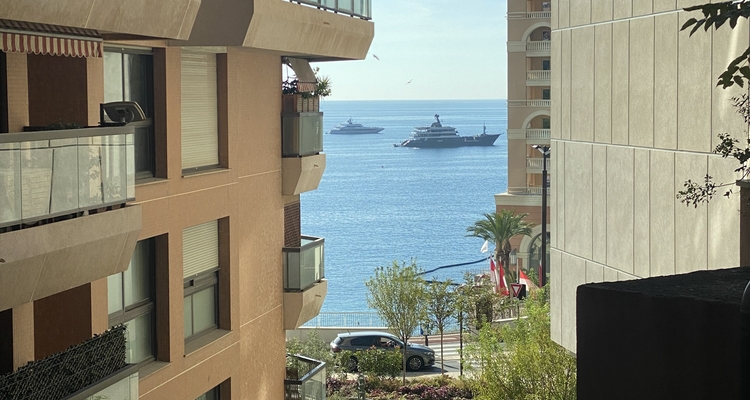 MONTE CARLO SUN : BUREAU