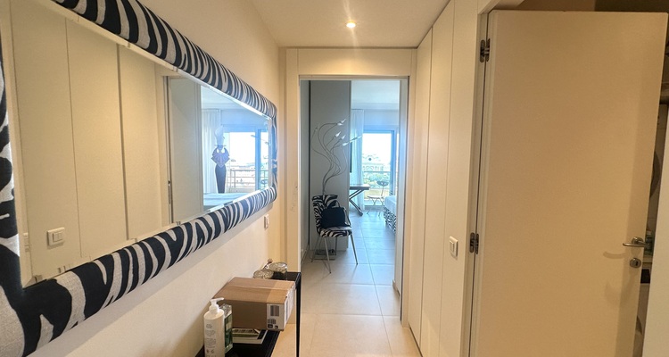 LES FLORALIES  : STUDIO - TERRASSE - VUE DEGAGEE MER