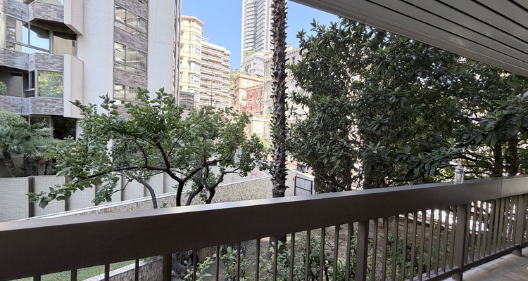 PALAZZO DEL PARCO: STUDIO - TERRAZZA - CANTINA - PARCHEGGIO