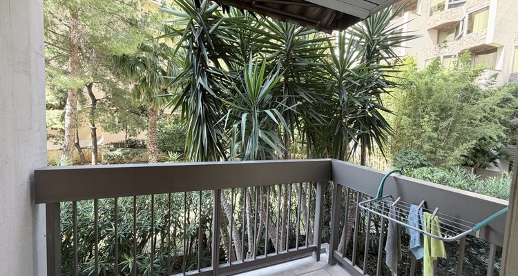 PALAZZO DEL PARCO: STUDIO - TERRAZZA - CANTINA - PARCHEGGIO