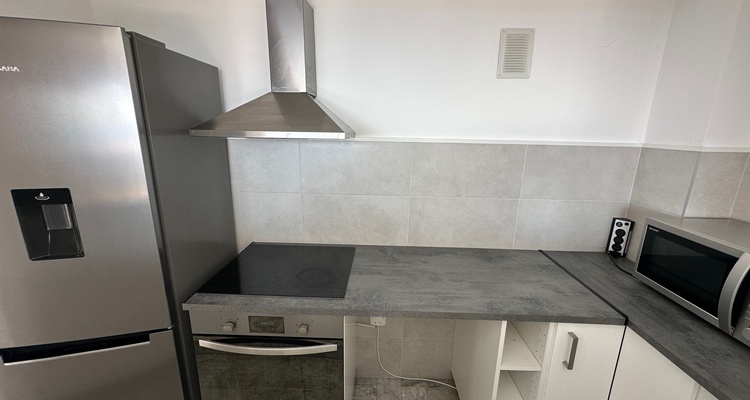 CAP D'AIL FOR RENT: STUDIO - TERRACE WITH SEA VIEW