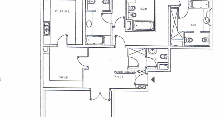 MEMMO CENTER - 4-room apartment