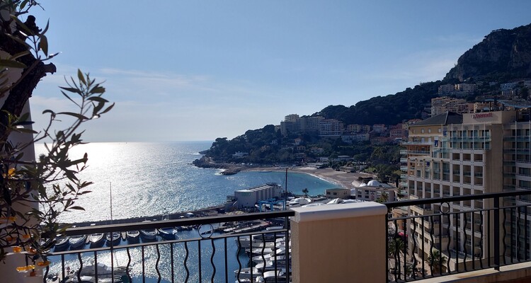 7P - PIANO SUPERIORE - TERRAZZA CON PISCINA - SPLENDIDA VISTA SUL MARE