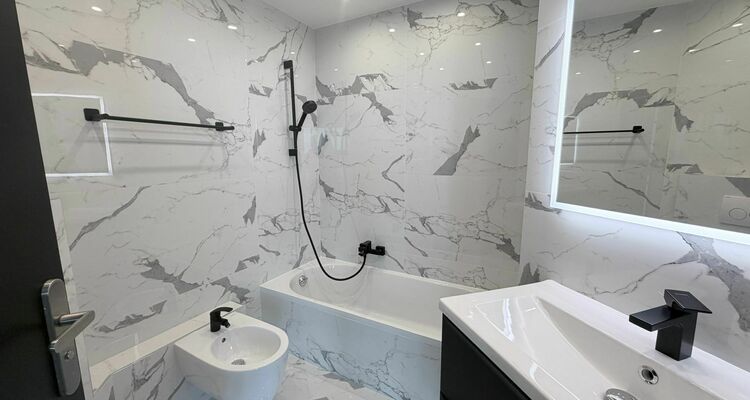 Superbo Trilocale con viste panoramiche sul porto di Monaco, sul mare e sul palazzo