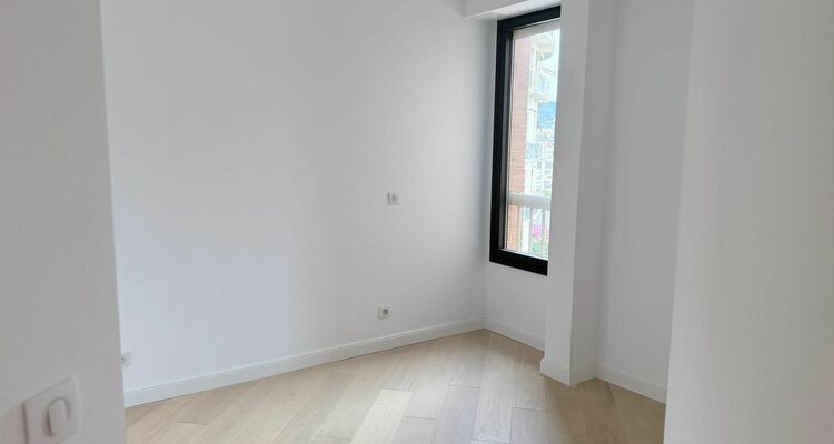 Superbo Trilocale con viste panoramiche sul porto di Monaco, sul mare e sul palazzo