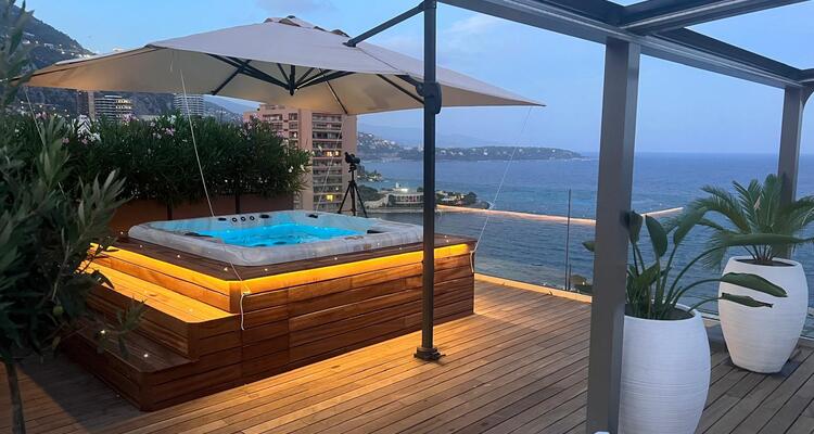 Rooftop d’Exception avec Jacuzzi – 3 Pièces Unique Boulevard des Moulins