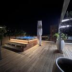 Rooftop d’Exception avec Jacuzzi – 3 Pièces Unique Boulevard des Moulins - 17
